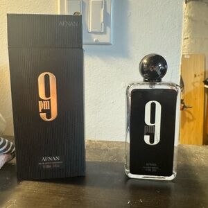 9 PM Eau de Parfum - Elegant Black